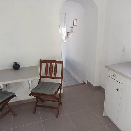 Δίκλινο Δωμάτιο Δονούσα Με Εξαιρετικό Μπαλκόνι Exterior photo